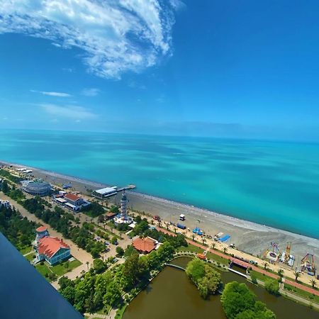 Delux Sea View Aparthotel In Orbi City Batumi Luaran gambar